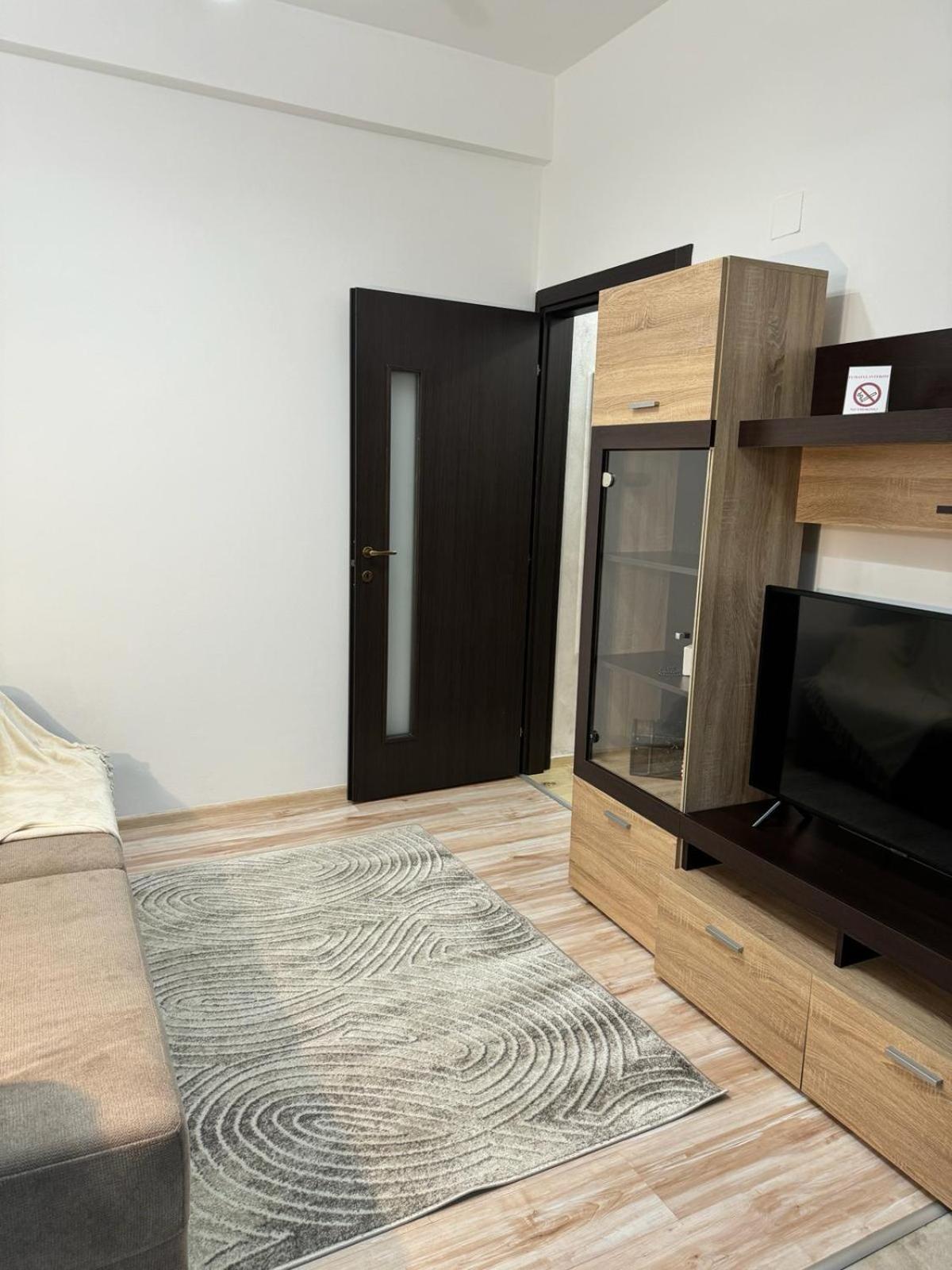 ياش Luxury Young Residence المظهر الخارجي الصورة