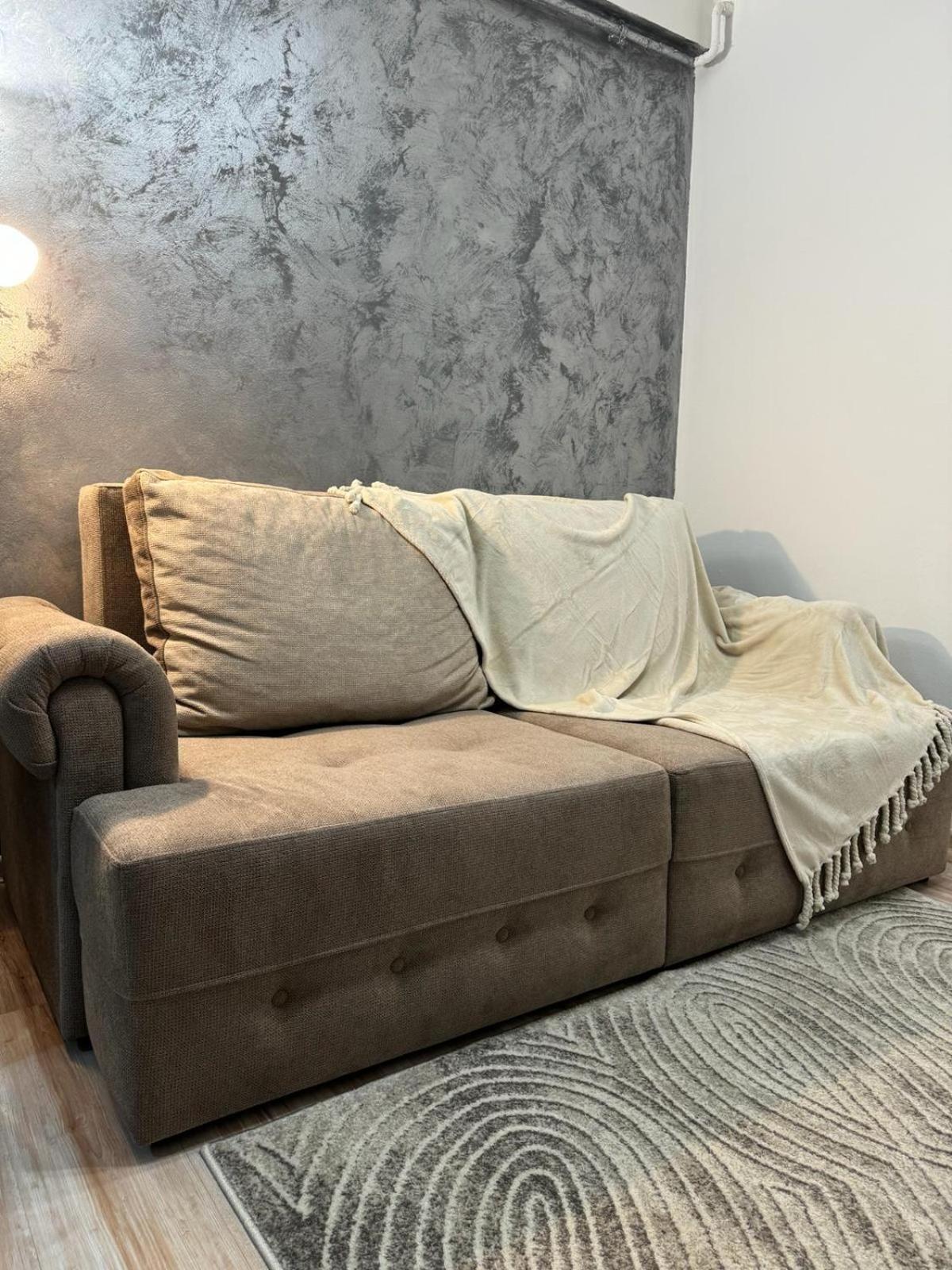 ياش Luxury Young Residence المظهر الخارجي الصورة